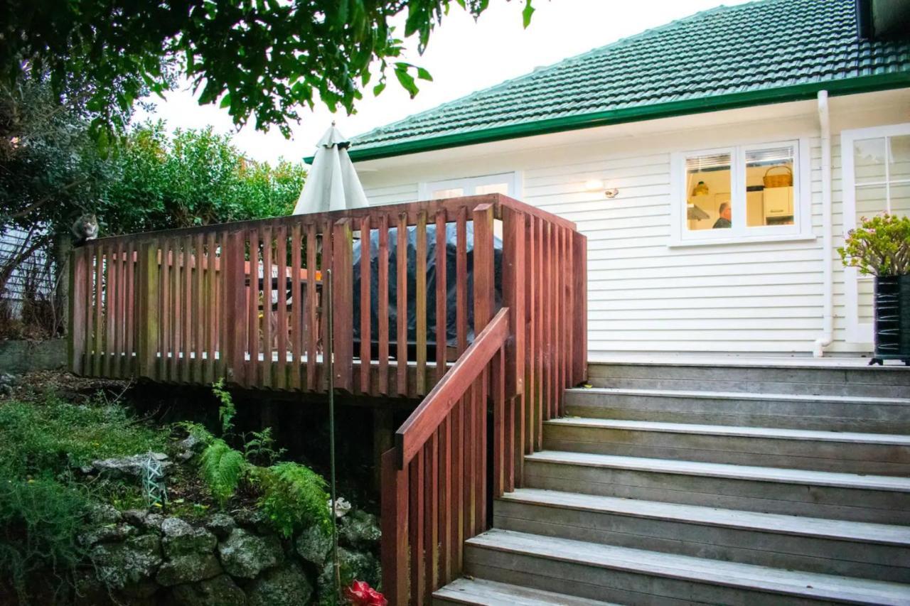 Spacious 5 Bedroom Family Abode Holiday home *