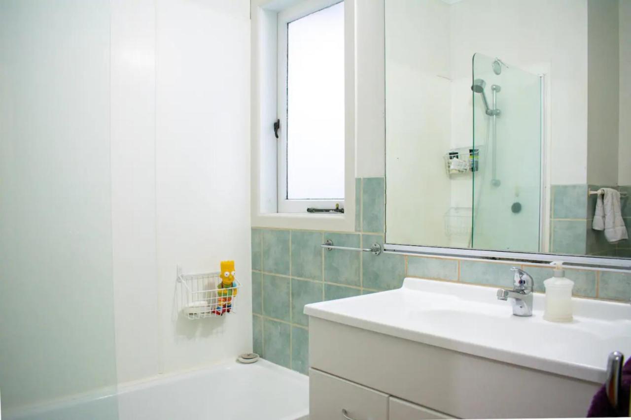 Holiday home Spacious 5 Bedroom Family Abode *