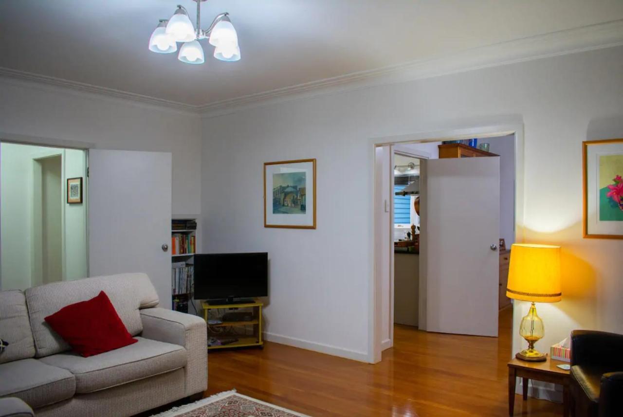 Holiday home Spacious 5 Bedroom Family Abode *
